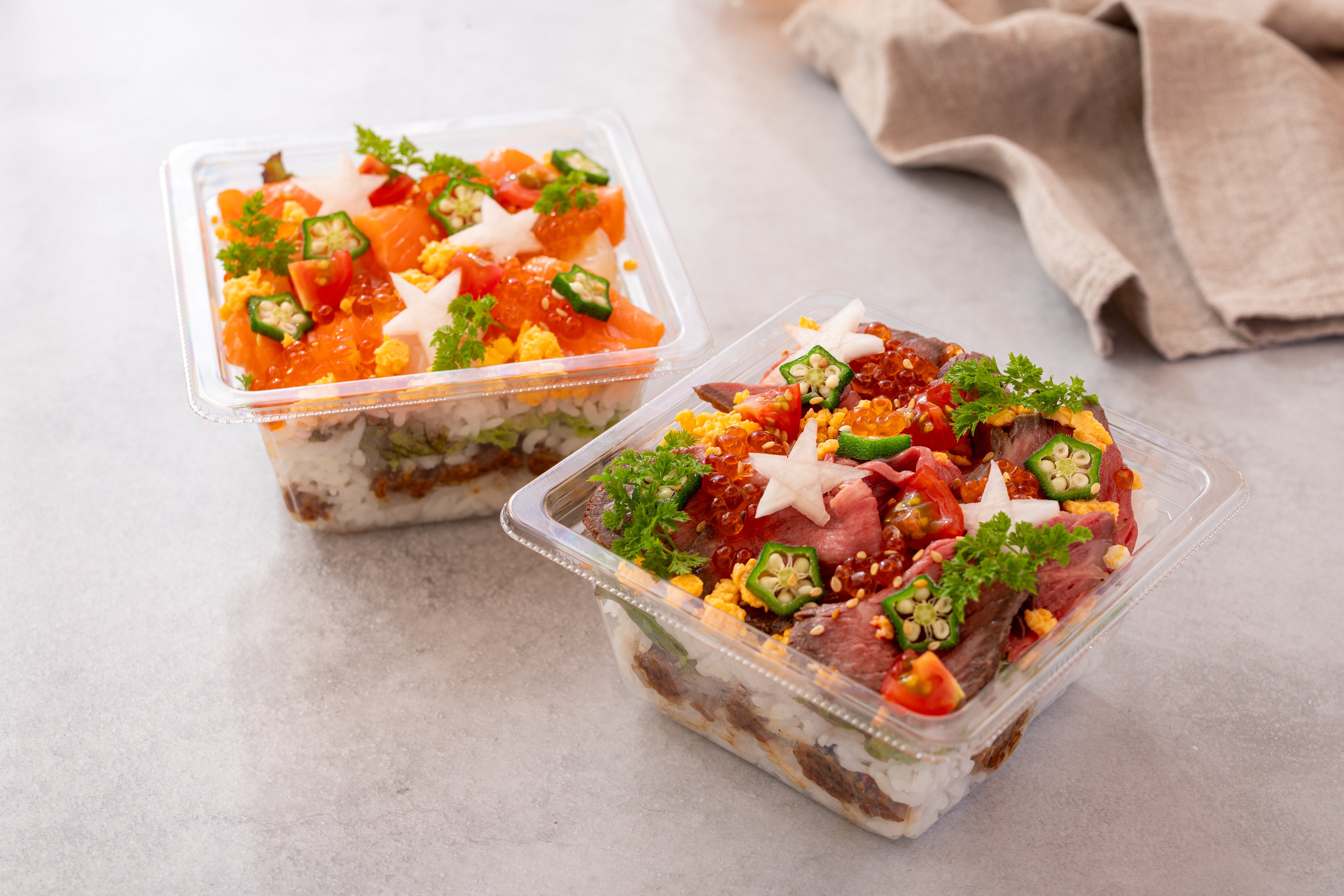 【完全予約制】週末限定!『 霧降高原牛のローストビーフちらし』と『北海道ホタテとサーモンの北海ちらし』