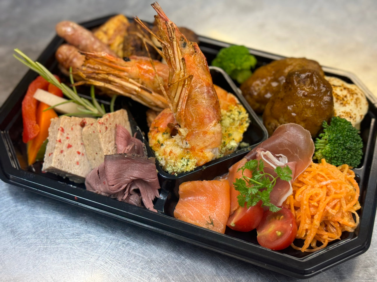 【7/31〜8/11 期間限定】『スポーツ観戦 1/2 オードブル』販売します!