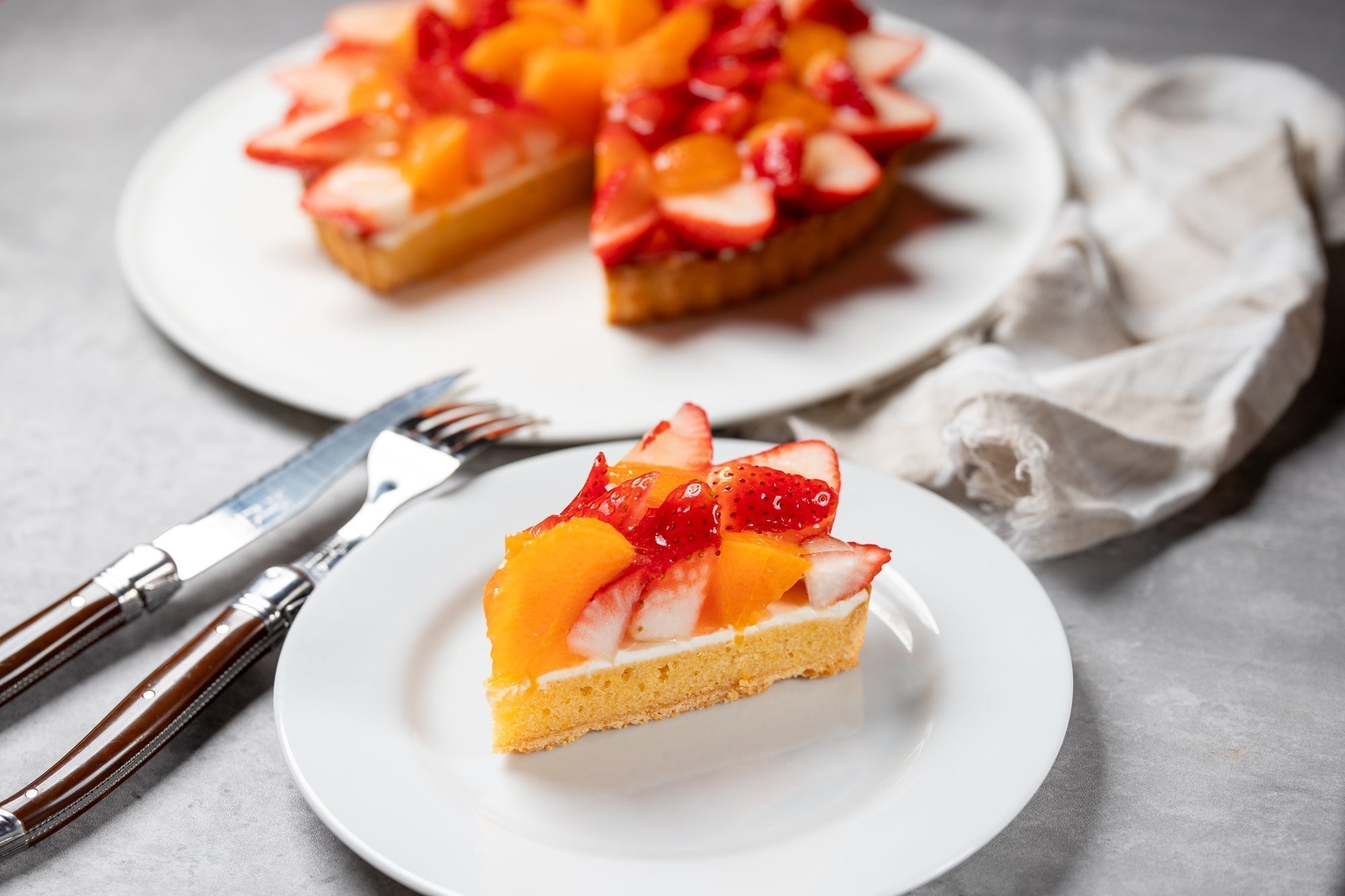 【本店限定】4月12日(土)13日(日)限定!ホールご予約でプレート無料『阿部梨園のとちあいか使用!自家製フルーツタルト』