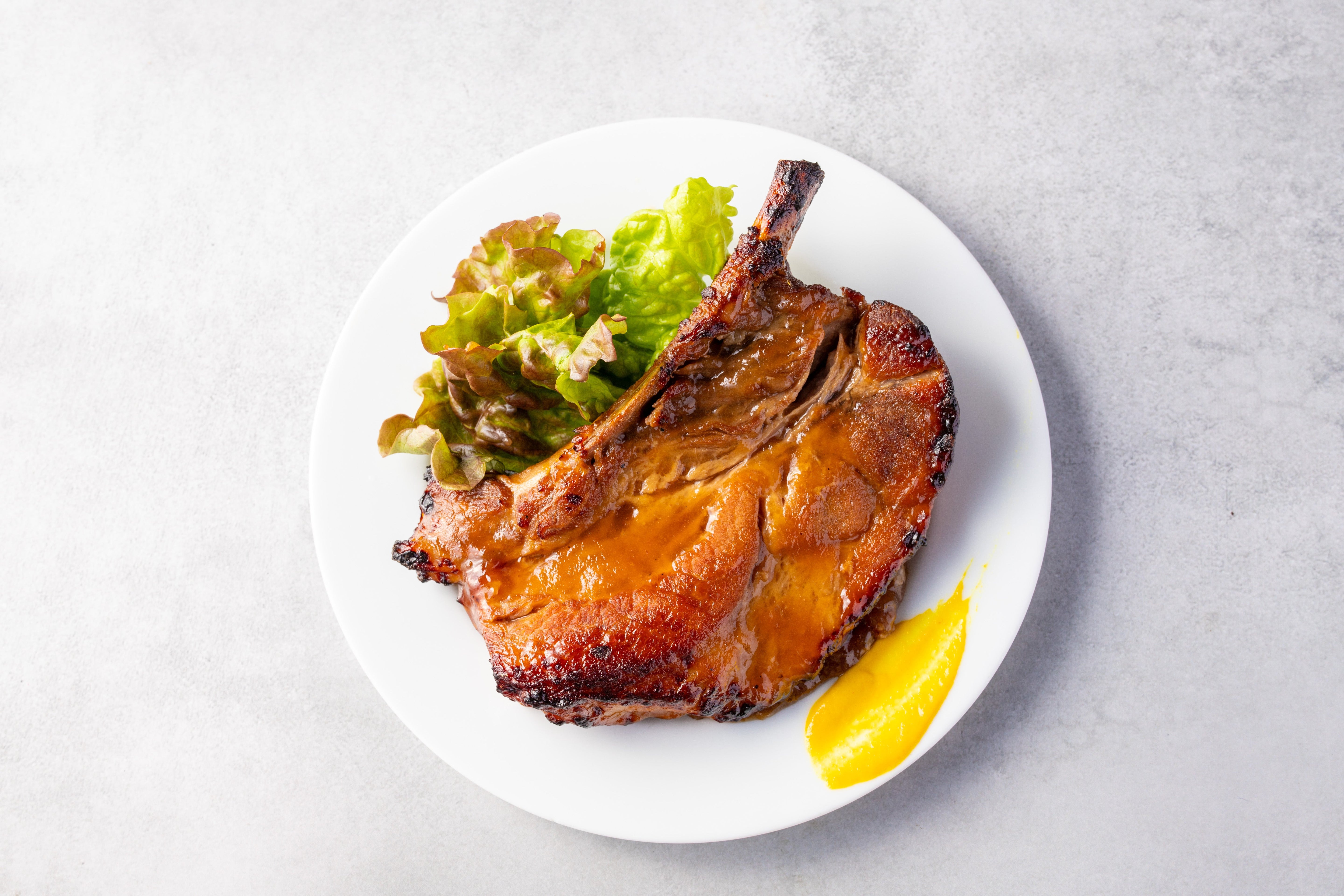 【東武宇都宮店限定】週末だけの大特価!通常価格より20%OFFを見逃さないで!『国産スペアリブ使用!フレンチシェフが作る骨付きチャーシュー』