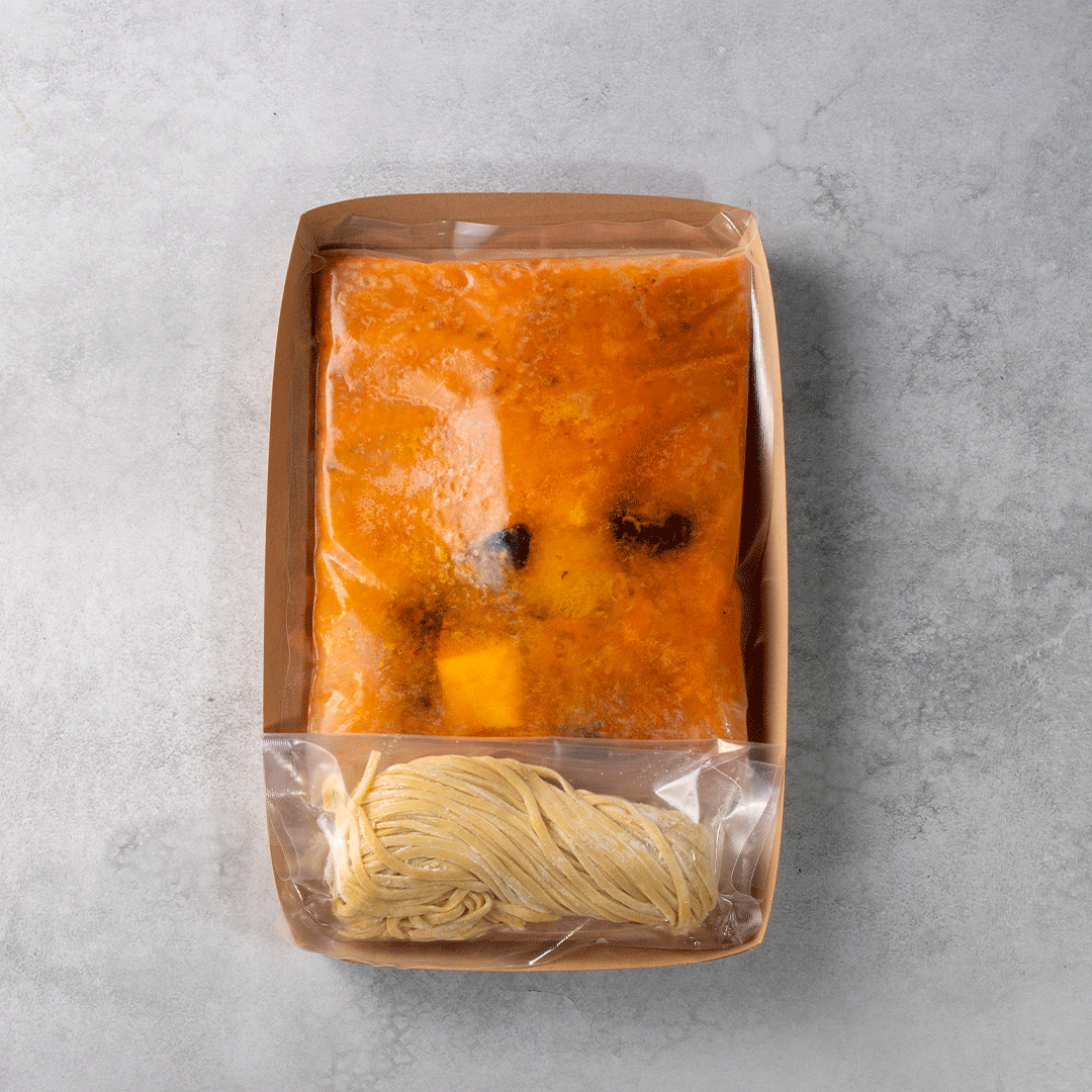 国産牛肉と揚げ茄子の自家製ミートソースパスタ(1.5人前)