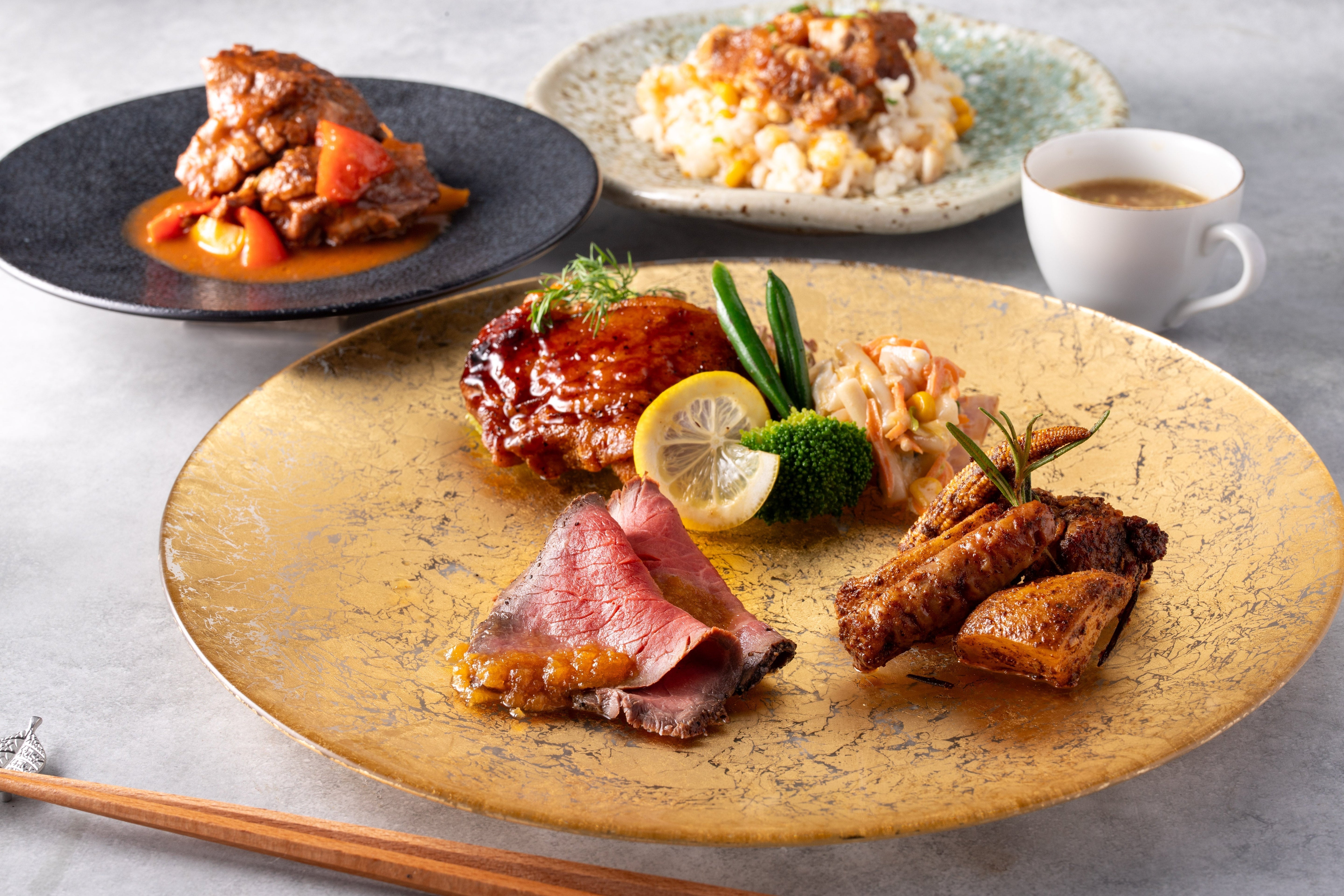 特別価格25%OFF！「週末限定ランチBOX」第四弾！『ボリュームも満足感も100点満点！贅沢肉三昧BOX』